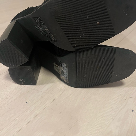 Forever 21 women’s bootie size 10. - Picture 4 of 6